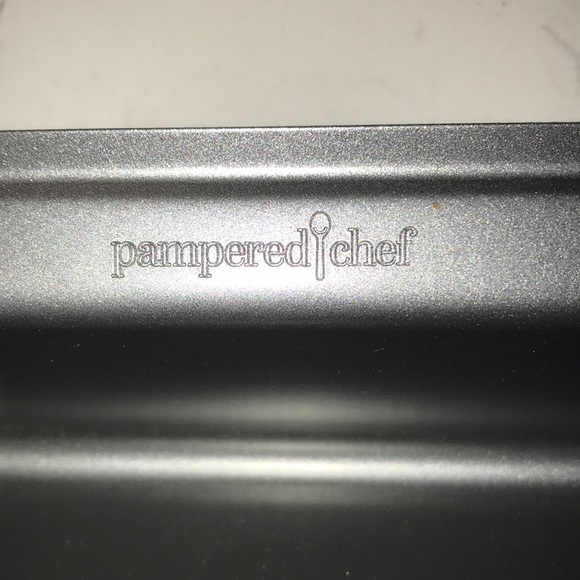 Pampered Chef V-Shaped Baking Pan Set - Picture 6 of 6
